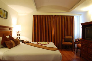 Sea Pearl Beach & Spa Patong Exterior foto