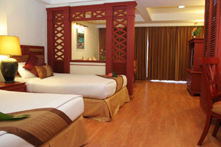 Sea Pearl Beach & Spa Patong Exterior foto
